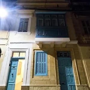 https://dhara-guest-house-malta.qawrahotelsmalta.org