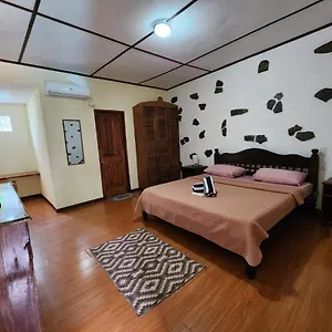 Tiptop Hotel, Resto And Delishop 3*, Панглао Филиппины